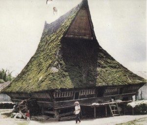 Rumah Adat Karo