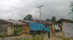 Dua Truk Pengangkut Dolomit Ditahan Satpol PP Karo
